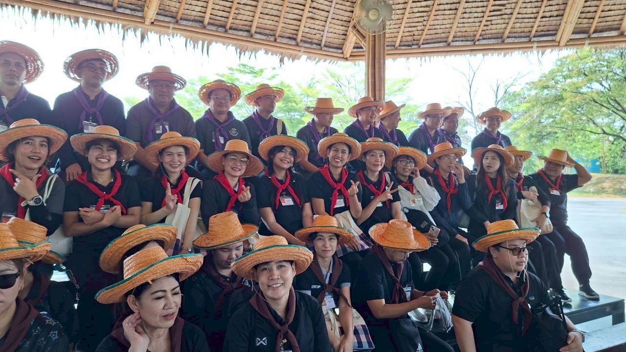 พช.มุกดาหาร : ร่วมโครงการ “พช. จิตอาสา ศรัทธาที่เดินได้” ปลุกพลังอาสาพัฒนาชุมชน น้อมนำพระราชปณิธานสร้างประโยชน์สุขสู่ประชาชน