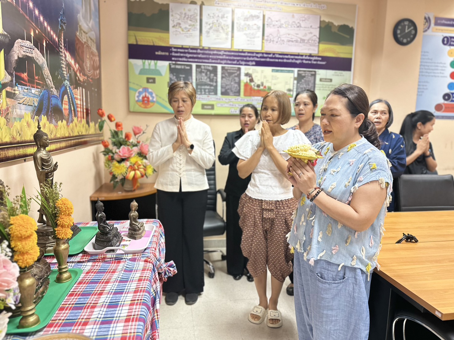 พช.มุกดาหาร :  ร่วมสืบสานประเพณีสงกรานต์ ประจำปี 2569