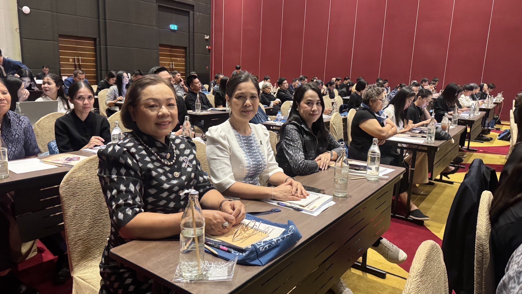 พช.มุกดาหาร ร่วมประชุมเชิงปฏิบัติการพัฒนาศักยภาพเครือข่าย OTOP ระดับประเทศ มุ่งเสริมแกร่งกลไกเครือข่าย ขับเคลื่อนเศรษฐกิจฐานรากสู่ตลาดยุคดิจิทัล