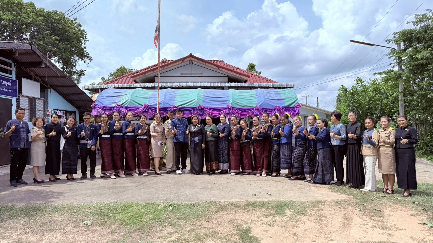 พช.มุกดาหาร ร่วมต้อนรับคณะกรรมการฯ เฟ้นหาคนกองทุนพัฒนาบทบาทสตรีดีเด่น ปี 2569 ประเภทคณะทำงานขับเคลื่อนกองทุนพัฒนาบทบาทสตรี ตำบลกุดแข้ อำเภอเมืองมุกดาหาร จังหวัดมุกดาหาร