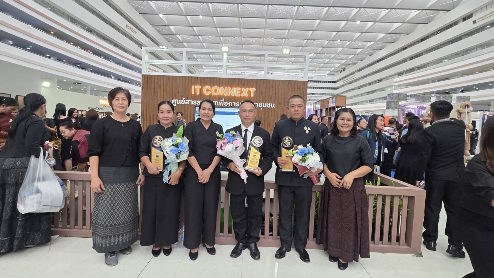 พช.มุกดาหาร ร่วมงาน “CD NEXT 2026” โชว์ผลสำเร็จ 64 ปี เคียงข้างชุมชน พร้อมรับมอบรางวัลเชิดชูเกียรตินักพัฒนาชุมชน